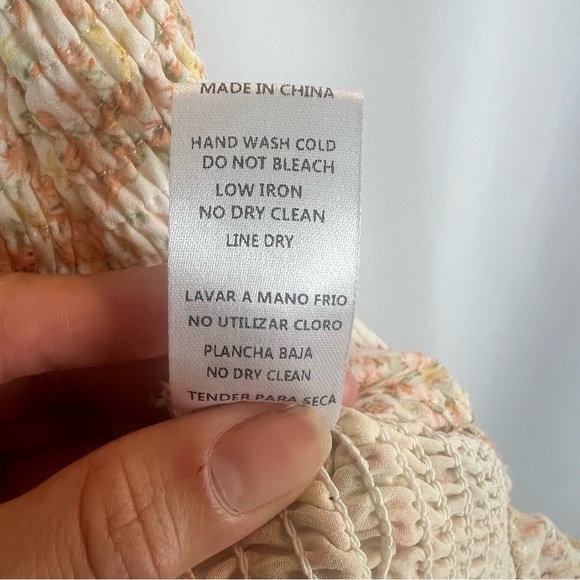 Mable Lyssi Floral cottagecore Smocked Spaghetti Strap Mini
Dress M  Cream - Picture 9 of 16